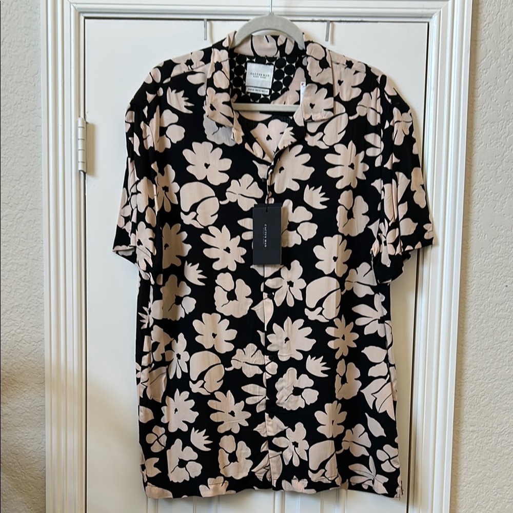 NWT Cactus Man Floral Short Sleeve Button Up Shirt Men XL
